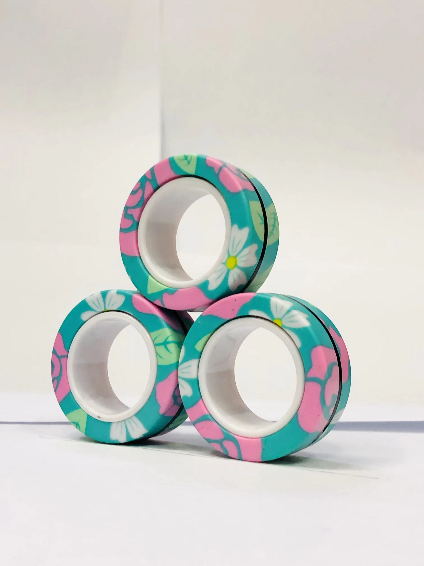 Funipediaā¢ Magnetic Ring Spinner